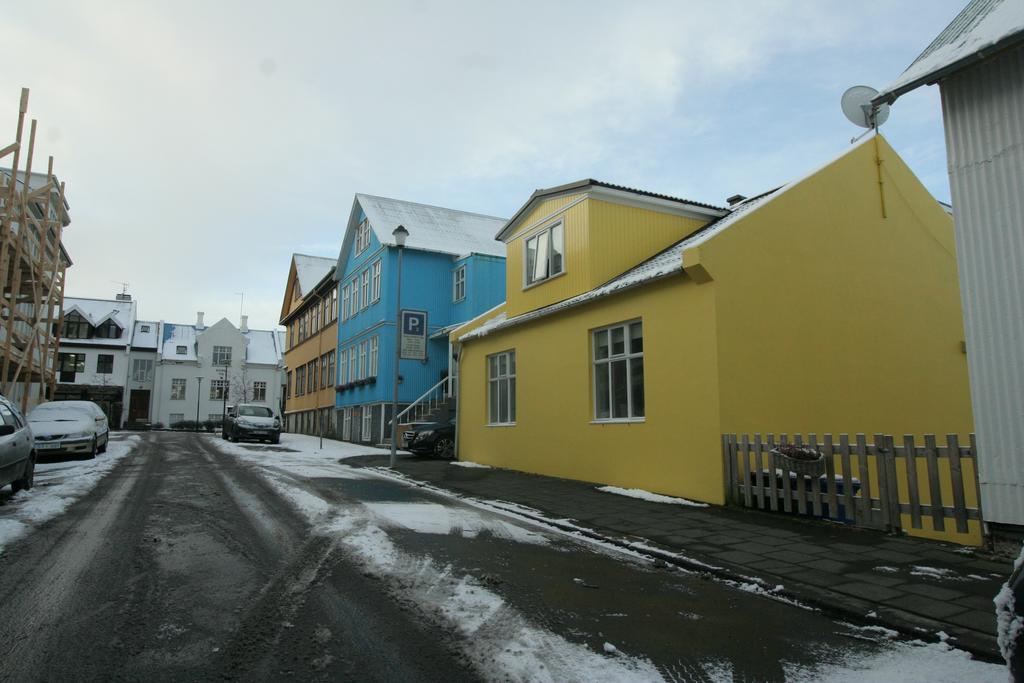Our House Guesthouse Рейкьявик Экстерьер фото