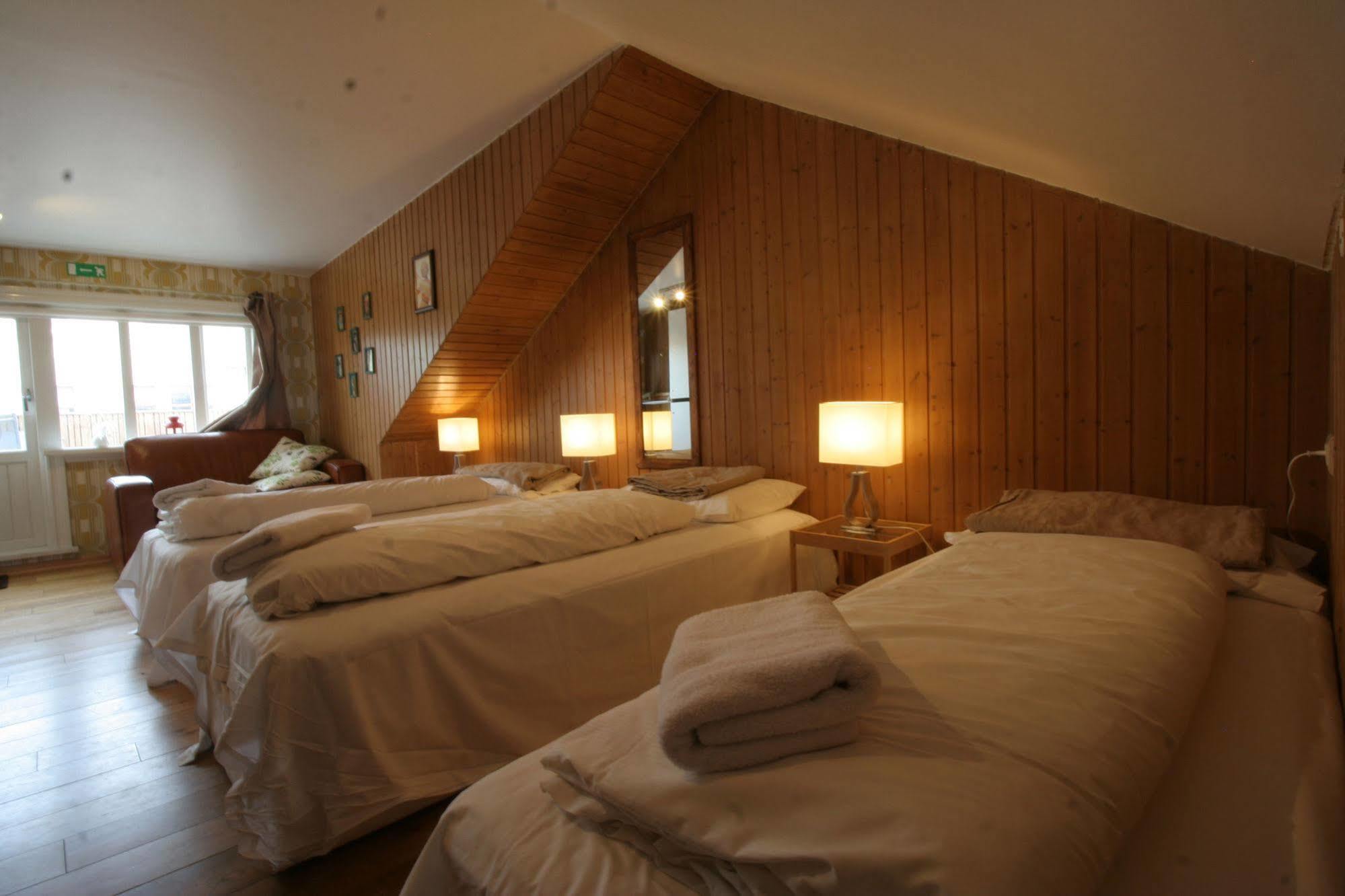 Our House Guesthouse Рейкьявик Экстерьер фото